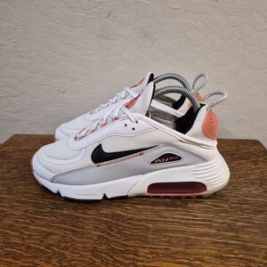 Nike Air Max White and Pink Sneakers
